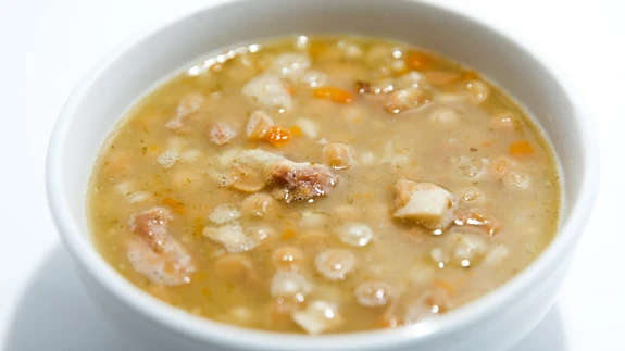 Võrdleme poodides leiduvaid hernesuppe!