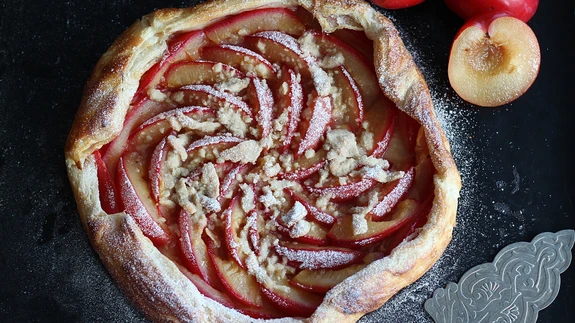 Ploomid ja halvaa sobivad imeliselt kokku, sest viljade hapukust tasakaalustab halvaa mahe magusus.