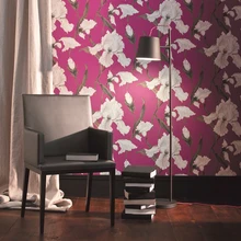 Üleelusuurune lillemuster intensiivsel põhjal talub enda ümber vaid tasakaalustavaid ja rahulikke toone. Rohkem mustreid siia kõrvale oleks liiast.