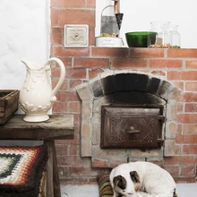 Lylian armastab ja kogub endiste aegade näputöötekstiile ja näeb neid meelsasti kõrvuti isikliku käsitööga.