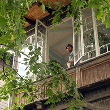 „Kodu on oma elaniku nägu,” kinnitab Tartu võluvaima veranda peremees oma elamist imetlevatele külalistele