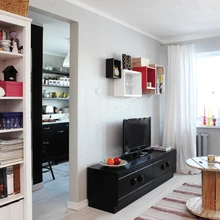 Ka tavalisel paneelmajakorteril on originaaldetaile, mis väärivad eksponeerimist: betoonseinad, mille struktuur mõjub põnevalt ja mänguliselt ning laudpõrand, mis vaha ja õliga kaetuna pakub sooja ja nägusat jalgealust.